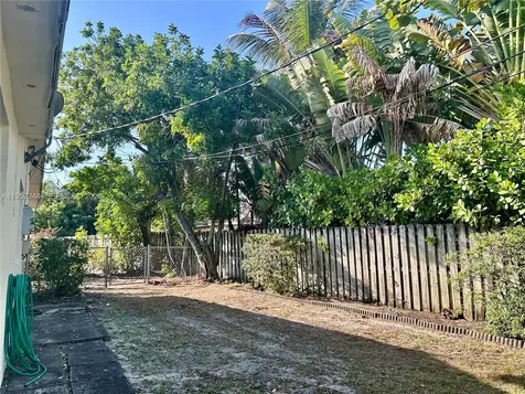 1433 NE 22nd Street Wilton Manors FL 33305