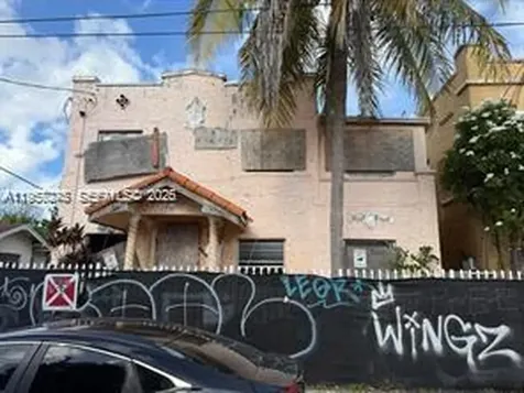 329 SW 10th Avenue Miami FL 33130