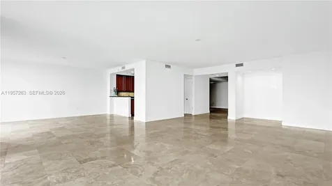 20201 E Country Club Drive Aventura FL 33180