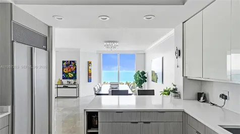20201 E Country Club Drive Aventura FL 33180