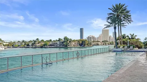 20201 E Country Club Drive Aventura FL 33180