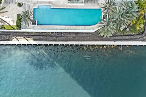 20201 E Country Club Drive Aventura FL 33180