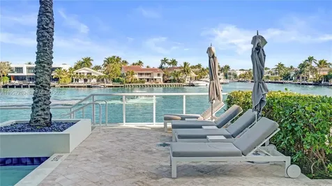 20201 E Country Club Drive Aventura FL 33180