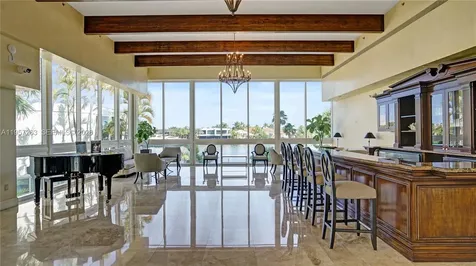 20201 E Country Club Drive Aventura FL 33180