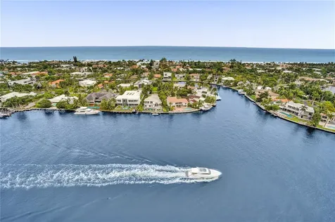 20201 E Country Club Drive Aventura FL 33180