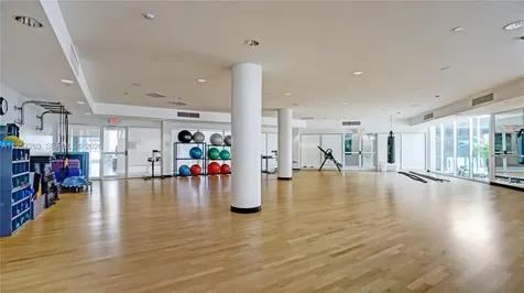 20201 E Country Club Drive Aventura FL 33180