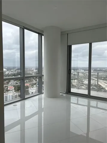 851 NE 1st Avenue Miami FL 33132