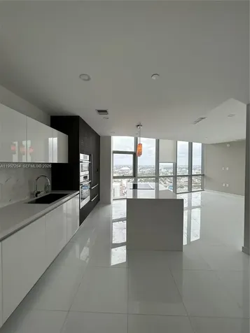 851 NE 1st Avenue Miami FL 33132