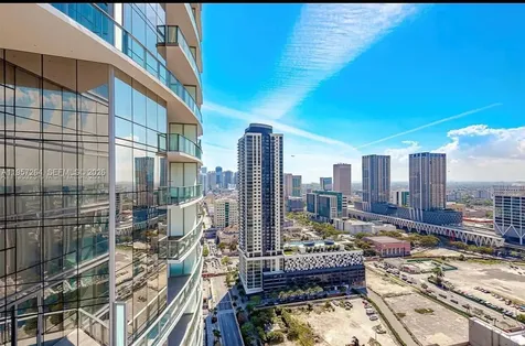 851 NE 1st Avenue Miami FL 33132
