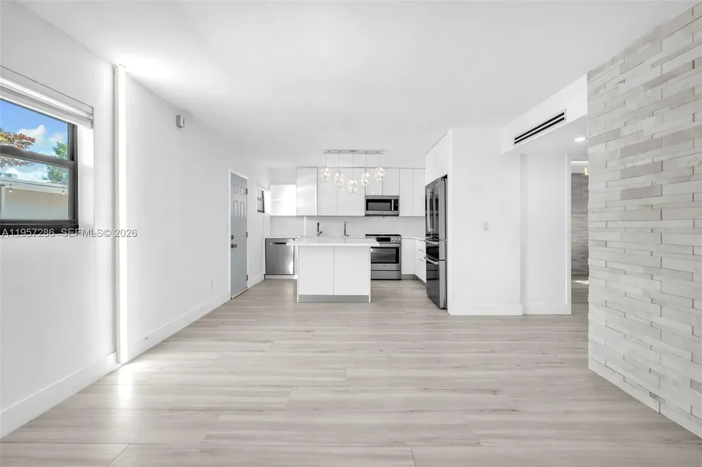 3265 Virginia Street Miami FL 33133