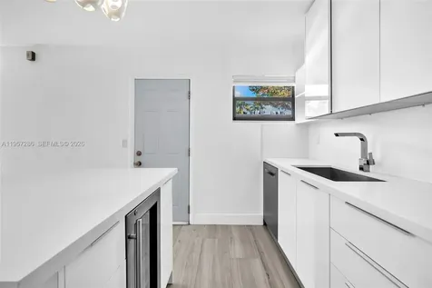 3265 Virginia Street Miami FL 33133