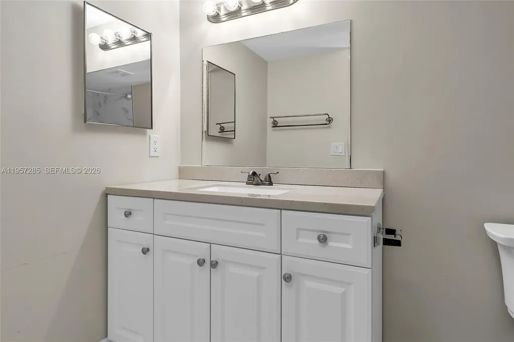 6768 Canary Palm Circle Boca Raton FL 33433