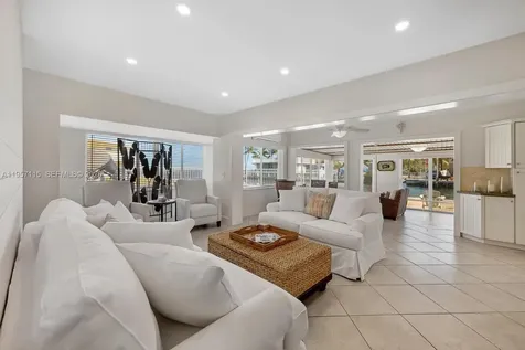 230 Jolly Roger Drive Key Largo FL 33037