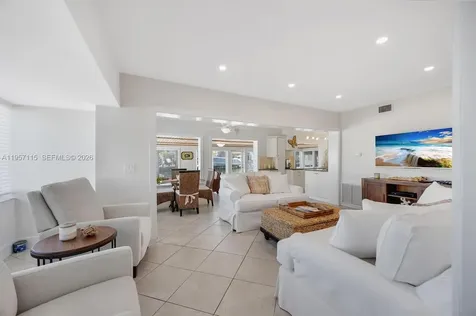230 Jolly Roger Drive Key Largo FL 33037
