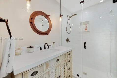 230 Jolly Roger Drive Key Largo FL 33037