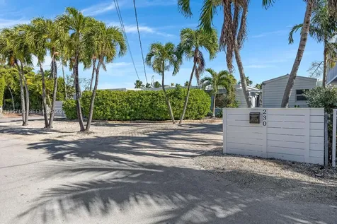 230 Jolly Roger Drive Key Largo FL 33037
