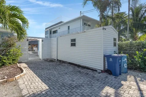 230 Jolly Roger Drive Key Largo FL 33037