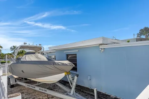 230 Jolly Roger Drive Key Largo FL 33037