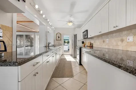 230 Jolly Roger Drive Key Largo FL 33037