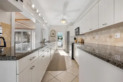 230 Jolly Roger Drive Key Largo FL 33037