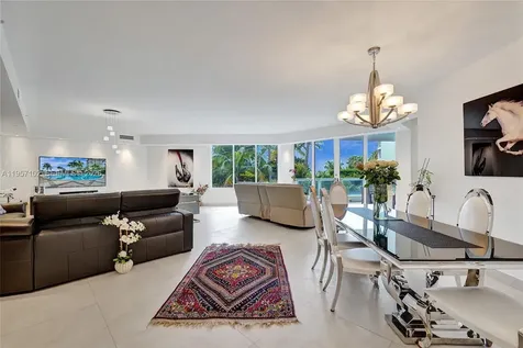 21200 Point Place Aventura FL 33180