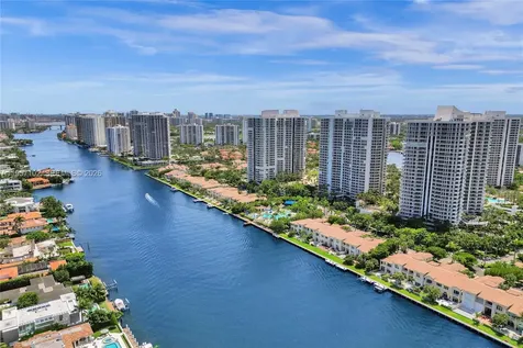 21200 Point Place Aventura FL 33180