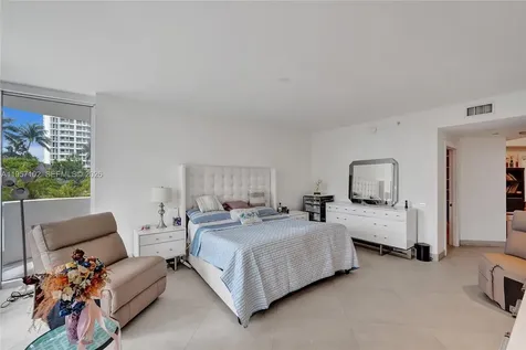 21200 Point Place Aventura FL 33180