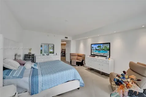 21200 Point Place Aventura FL 33180