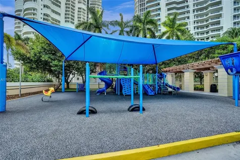 21200 Point Place Aventura FL 33180