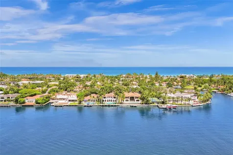21200 Point Place Aventura FL 33180