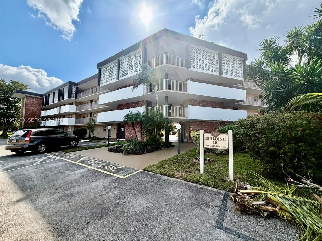 2901 NW 46th Avenue Lauderdale Lakes FL 33313