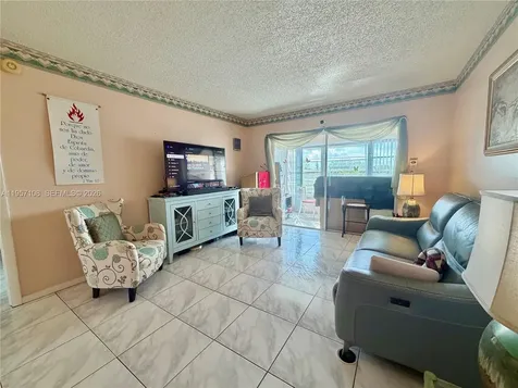 2901 NW 46th Avenue Lauderdale Lakes FL 33313