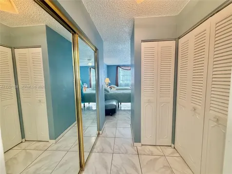 2901 NW 46th Avenue Lauderdale Lakes FL 33313