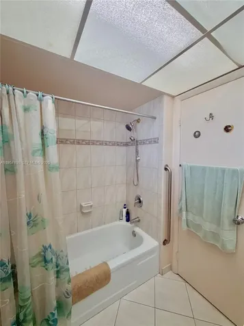 2901 NW 46th Avenue Lauderdale Lakes FL 33313