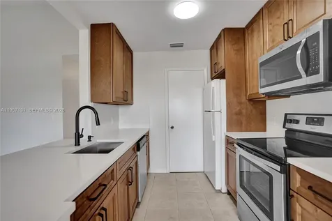 815 W Boynton Beach Boulevard Boynton Beach FL 33426