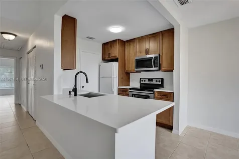 815 W Boynton Beach Boulevard Boynton Beach FL 33426