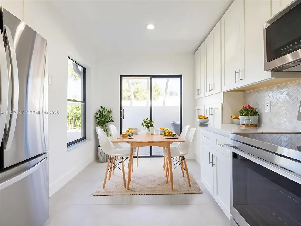 10988 Lake Front Place Boca Raton FL 33498