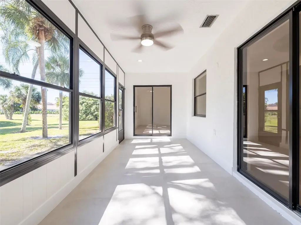 10988 Lake Front Place Boca Raton FL 33498