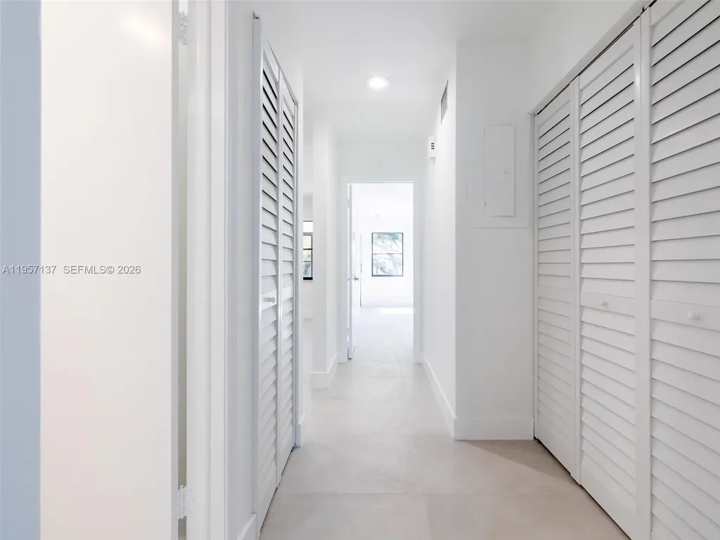 10988 Lake Front Place Boca Raton FL 33498