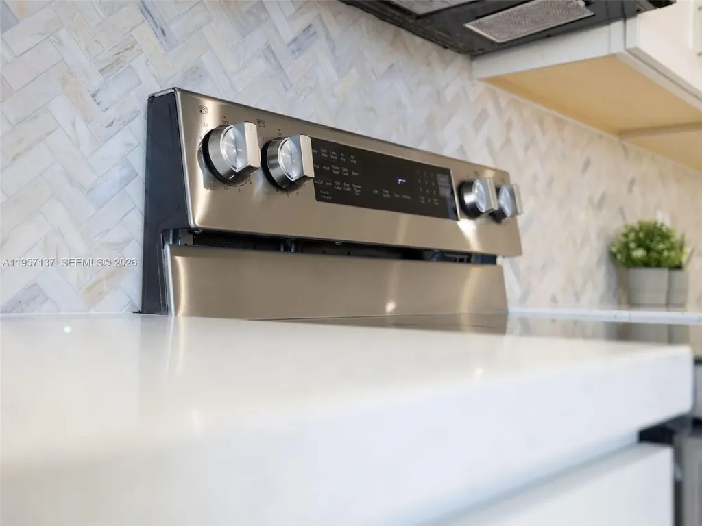 10988 Lake Front Place Boca Raton FL 33498