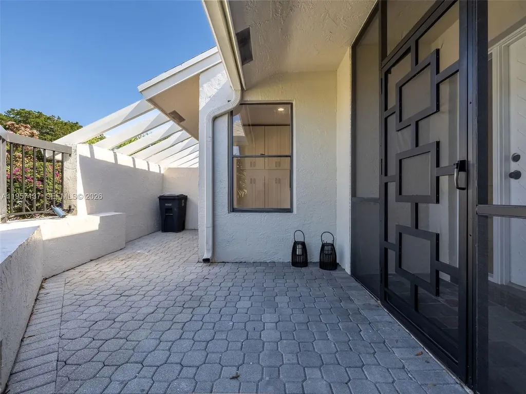 10988 Lake Front Place Boca Raton FL 33498