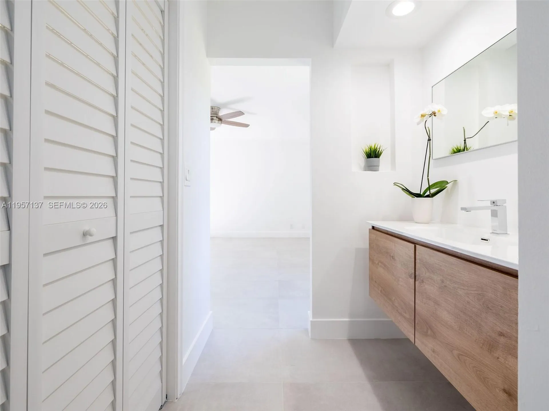 10988 Lake Front Place Boca Raton FL 33498