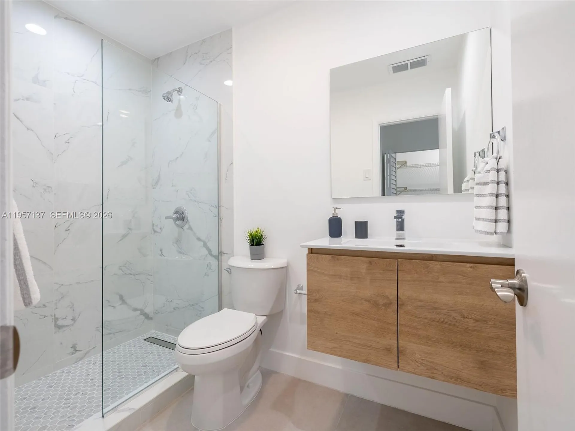 10988 Lake Front Place Boca Raton FL 33498