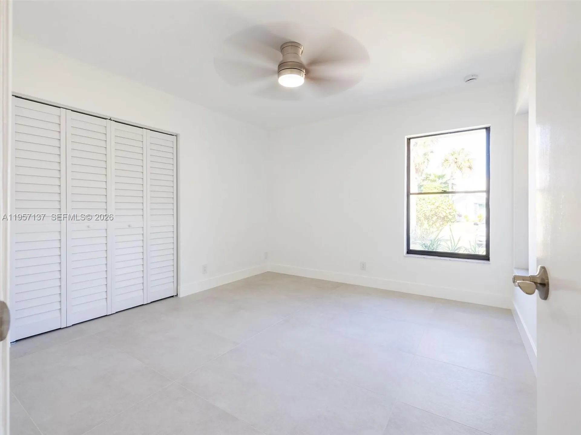 10988 Lake Front Place Boca Raton FL 33498