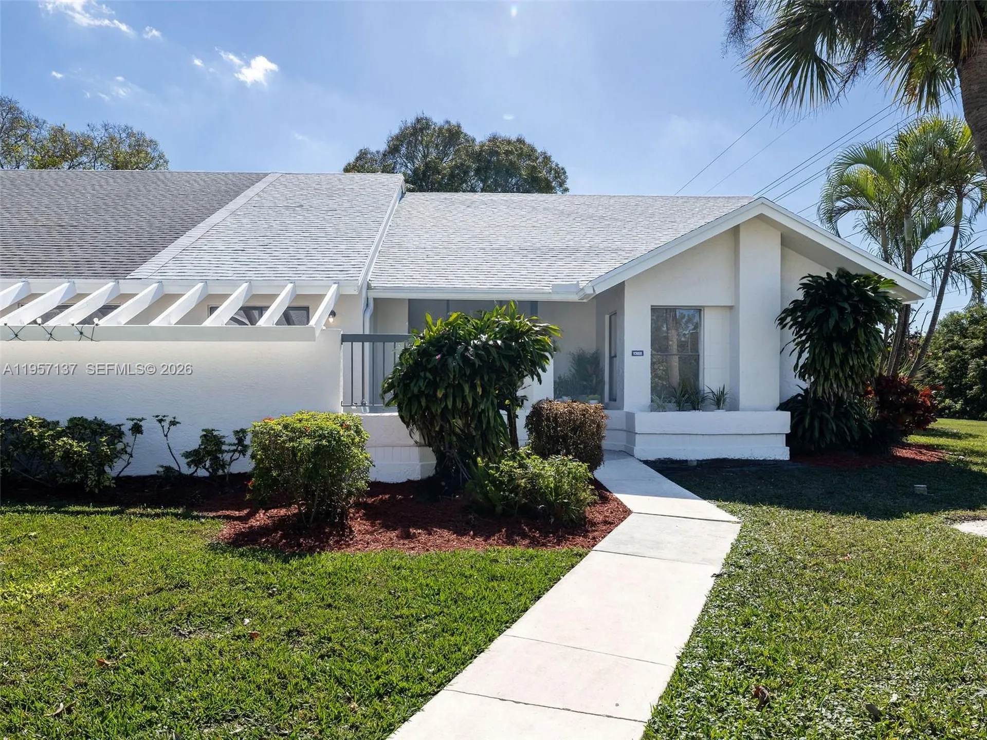 10988 Lake Front Place Boca Raton FL 33498