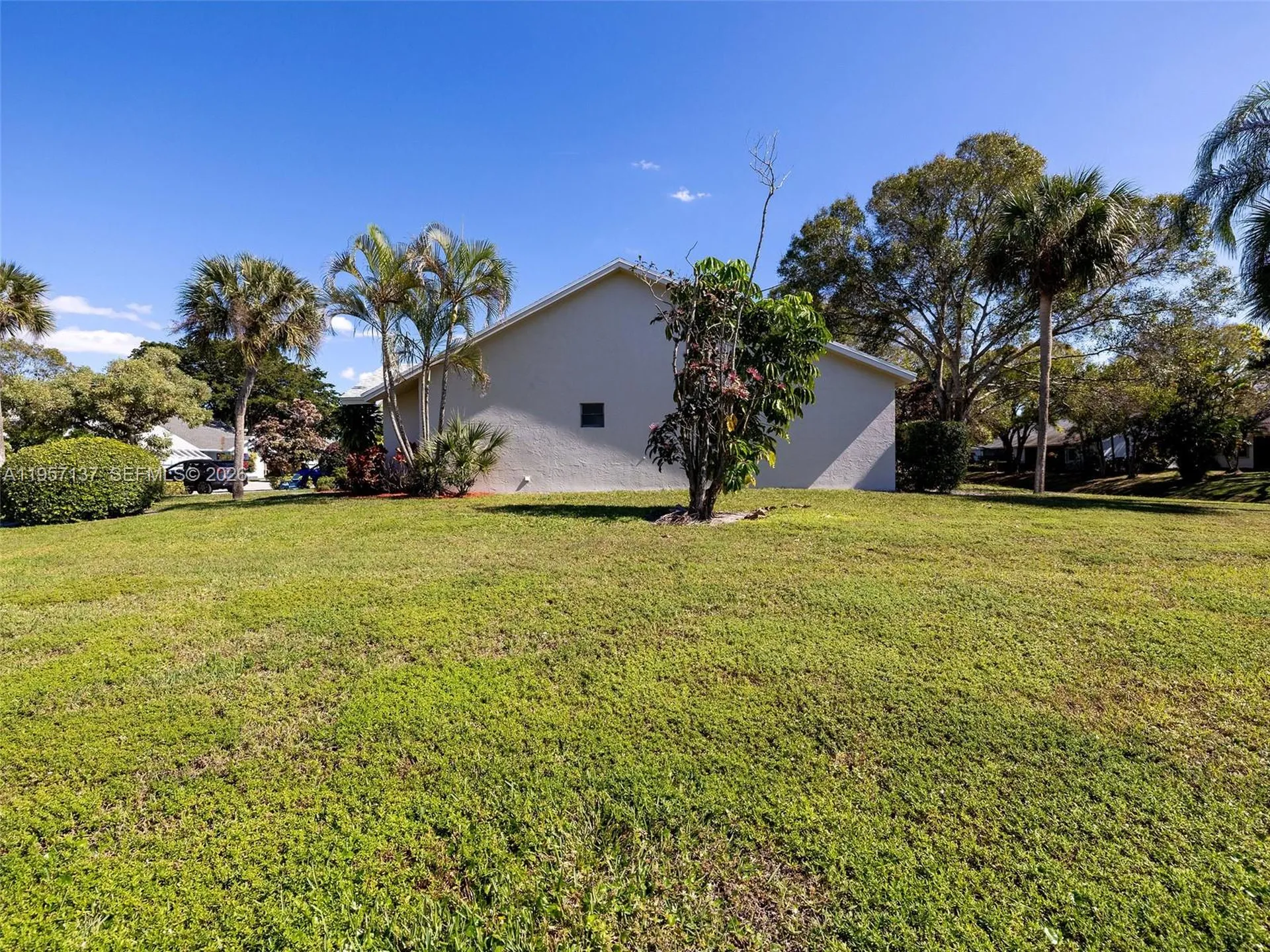 10988 Lake Front Place Boca Raton FL 33498