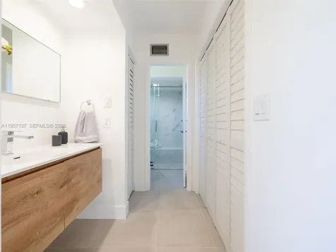 10988 Lake Front Place Boca Raton FL 33498