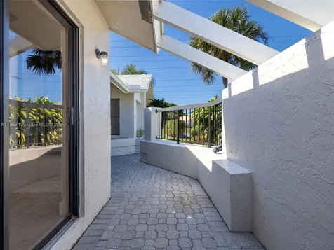 10988 Lake Front Place Boca Raton FL 33498