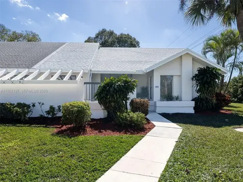 10988 Lake Front Place Boca Raton FL 33498