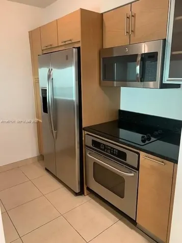 31 SE 5th Street Miami FL 33131